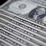 معاملات دلار زیر سایه طرح کاهش مالیات‌ها